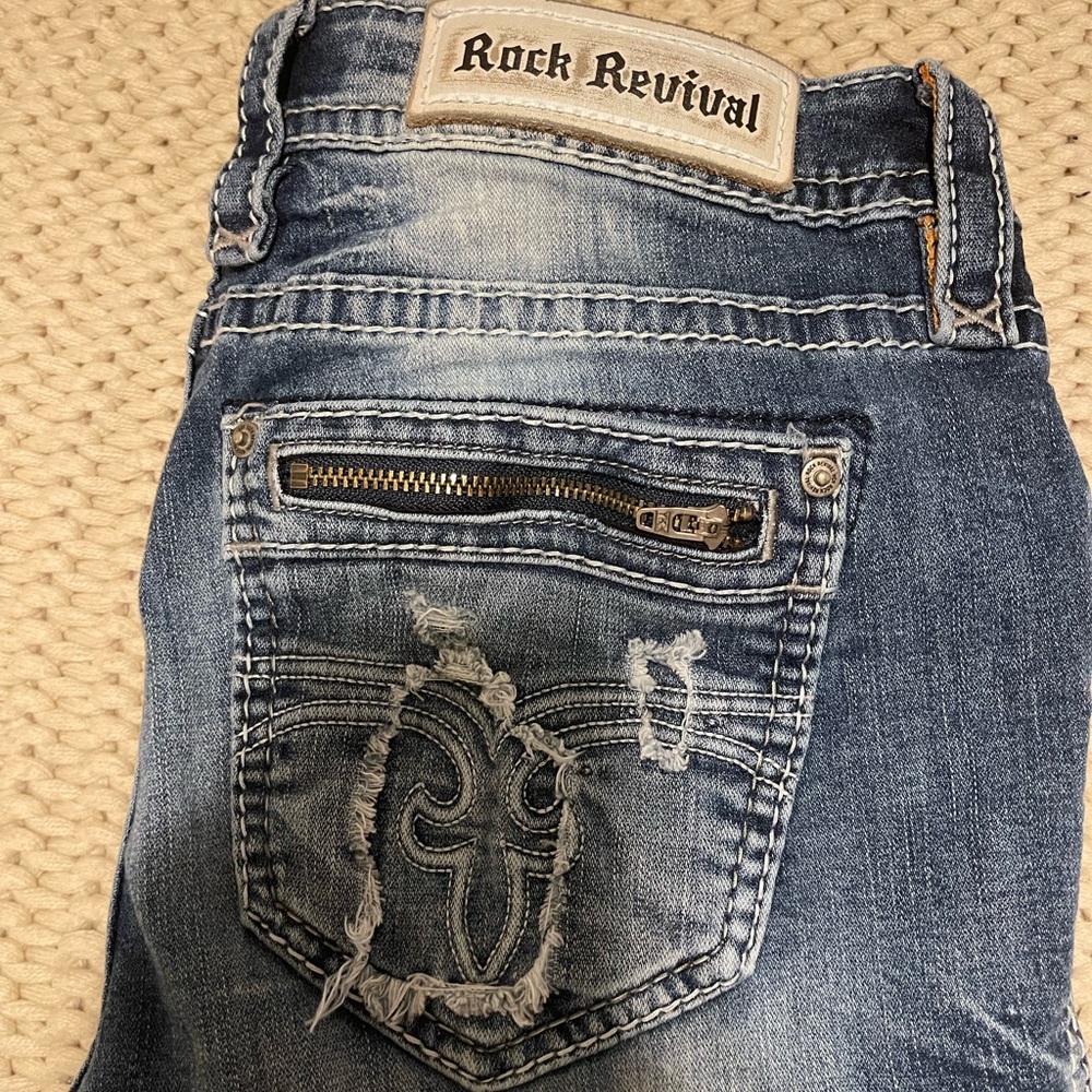 Rock Revival Cropped Mid-Rise Skinny Jean